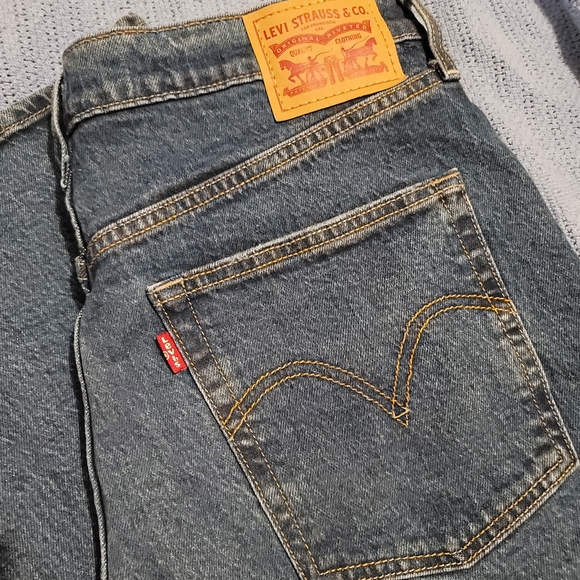 Levi's Ribbed Caged Denim Jeans - Picture 6 of 8